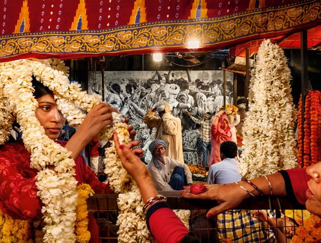 FLOWER MARKET by Avani Rai